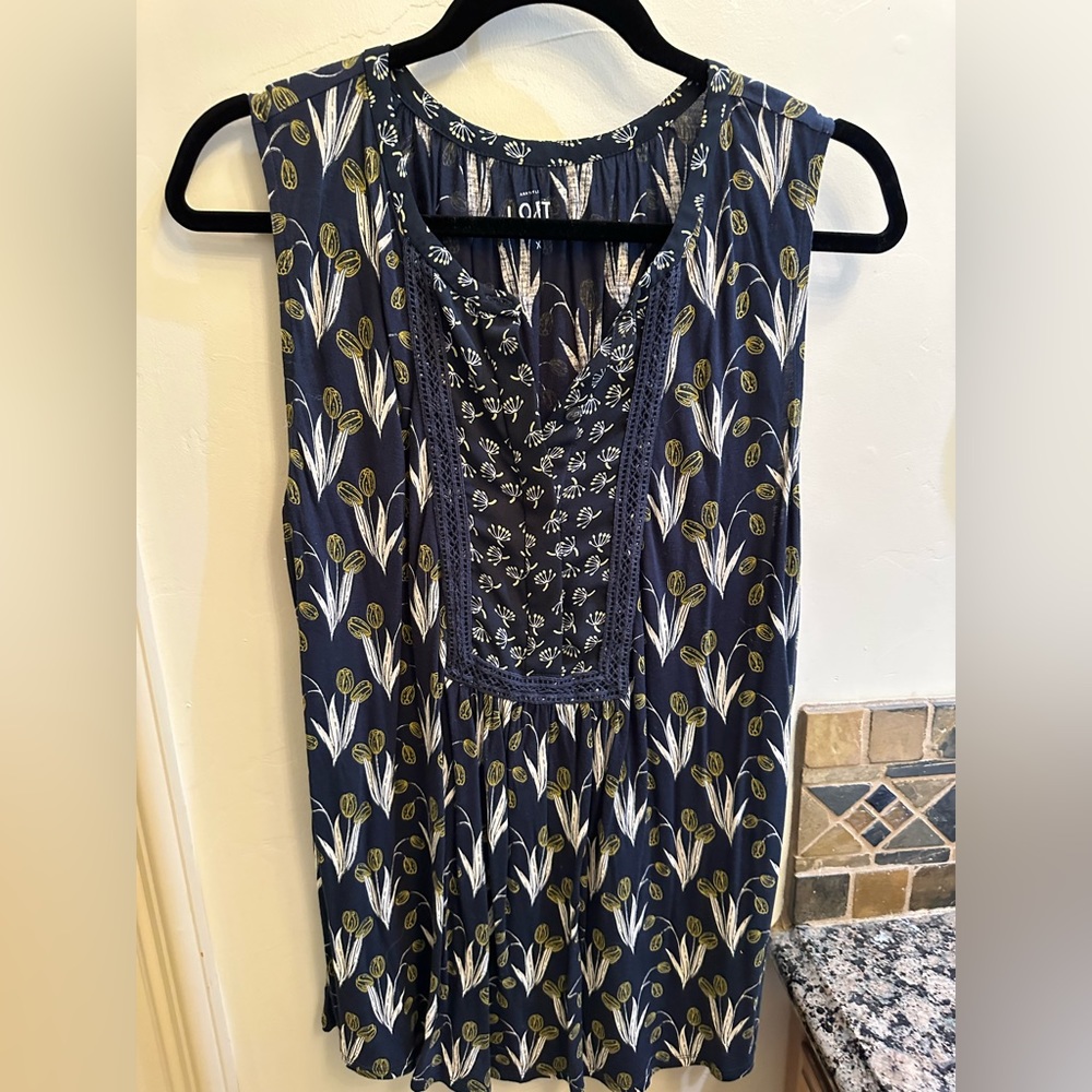 Loft tank top